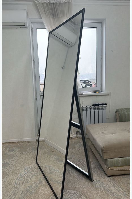 Продам зеркало напольное
