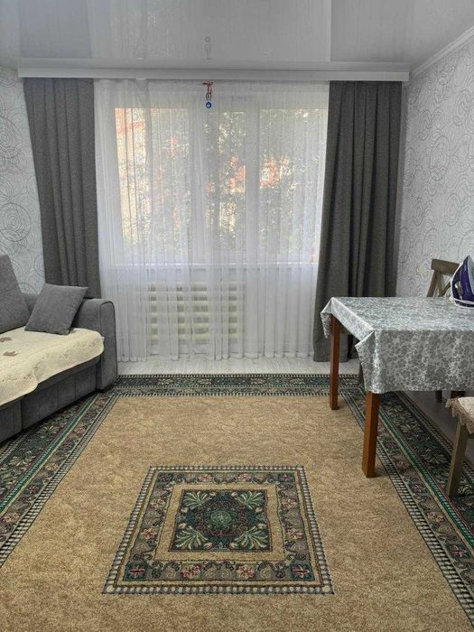 Продам  4 ком в 19 мкр