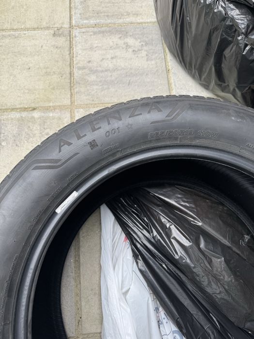 Set 4 anvelope Bridgestone Alenza 265 50 R19*