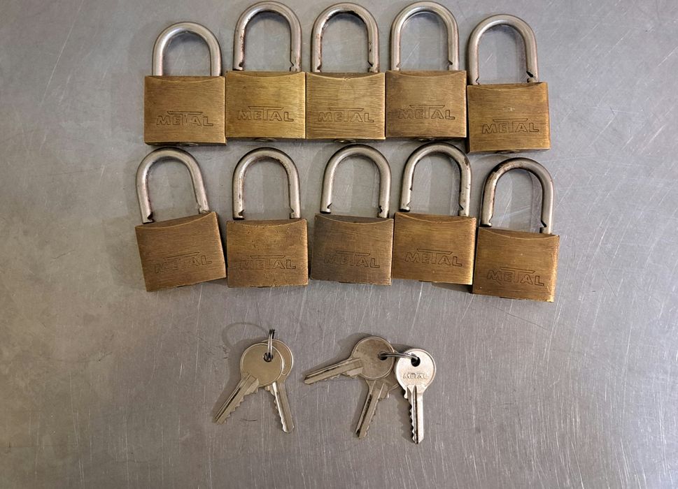 Катинар Метал 10 бр с 1 ключ