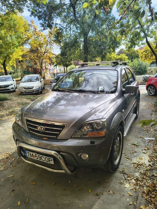 Vând Kia Sorento 4×4