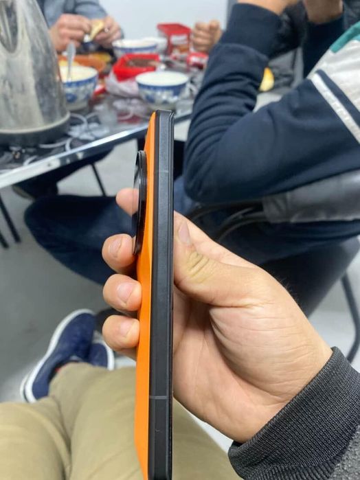 Xiomi 13 ultira Limet ediwn oreng