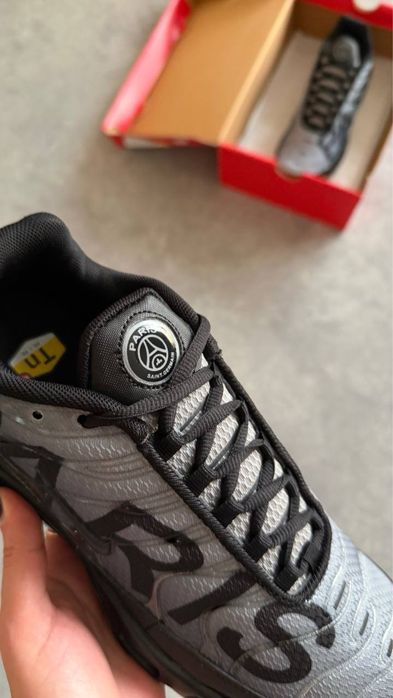 Air Max Plus TN Paris Saint-Germain