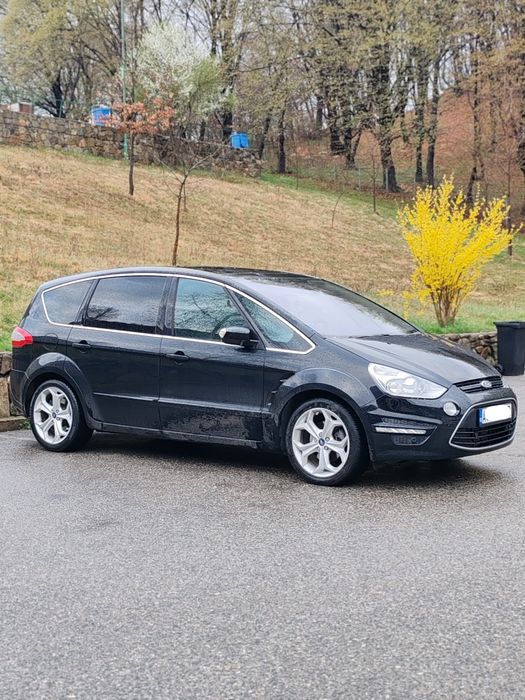 Vând Ford S Max 2010