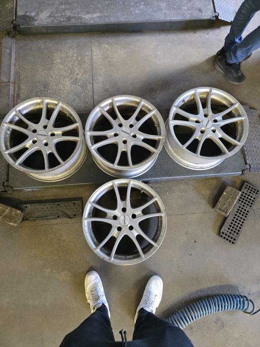 Джанти Ronal LV 18 5x120 8J + фланци и болтове