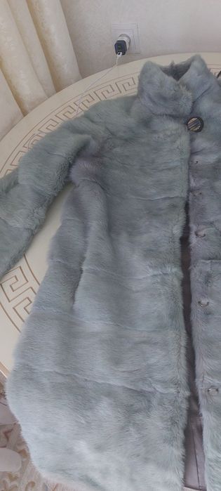 Шуба норковая доколен