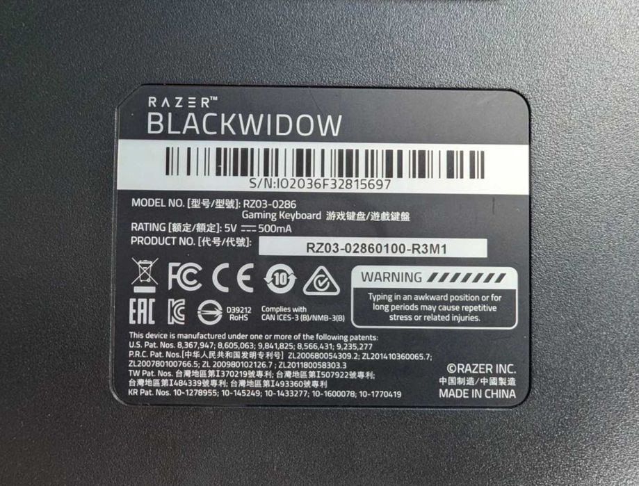 Razer BlackWidow - зелени суичове + HyperX Pudding капачки