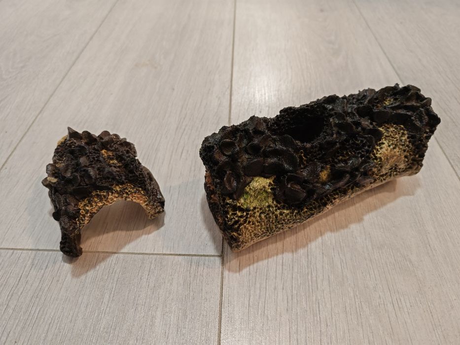 Vând decorațiune acvariu