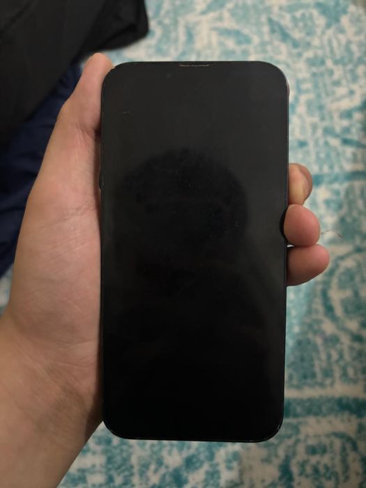 Айфон 13 док ест