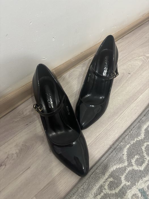 Каблук туфли, почти новые