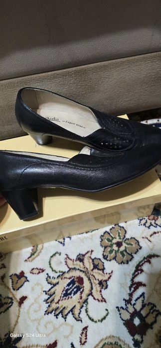 Кожанные туфли продам