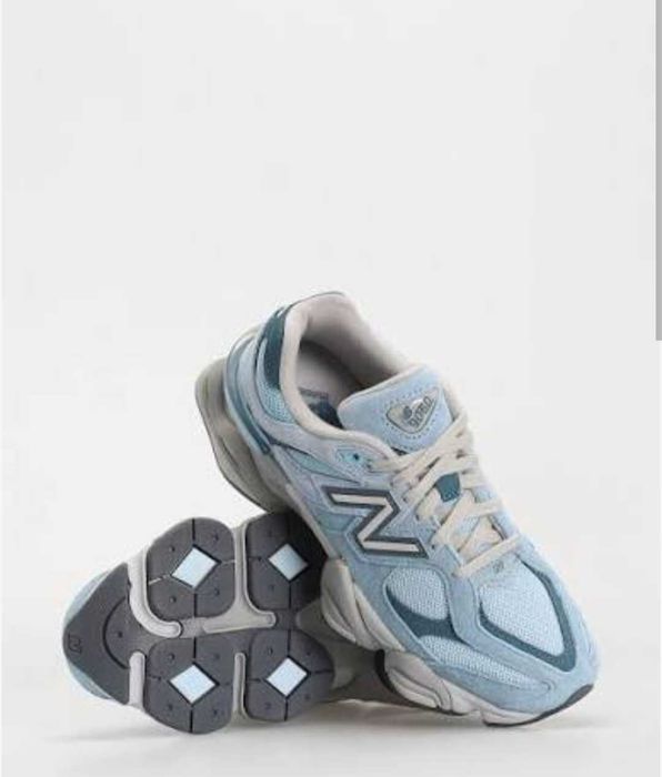 Дамски New balance 9060, естествен велур.