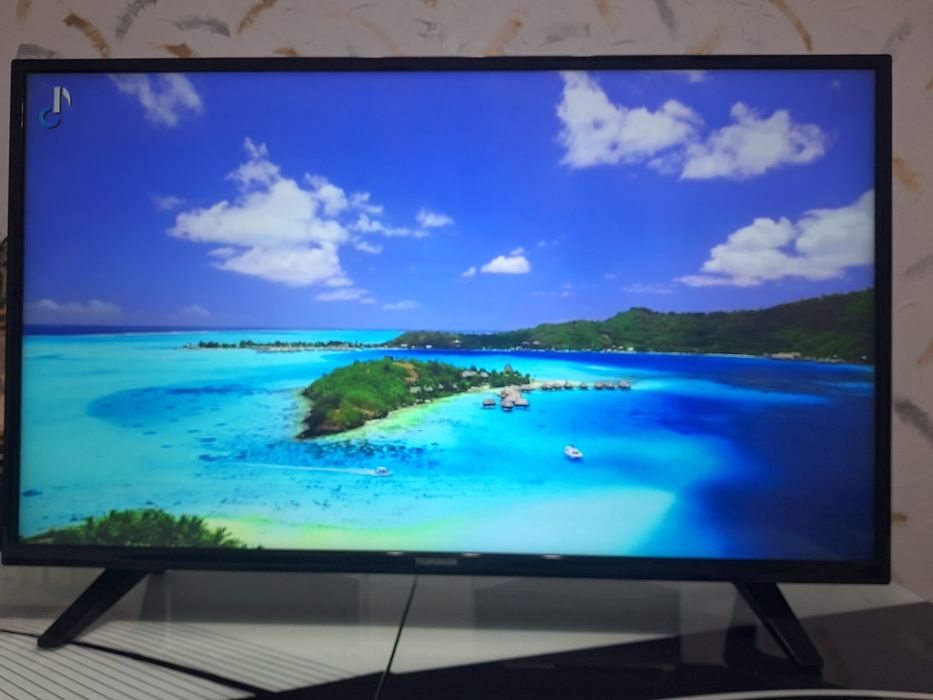 Telefunken  43FB5000  FULL HD Smart