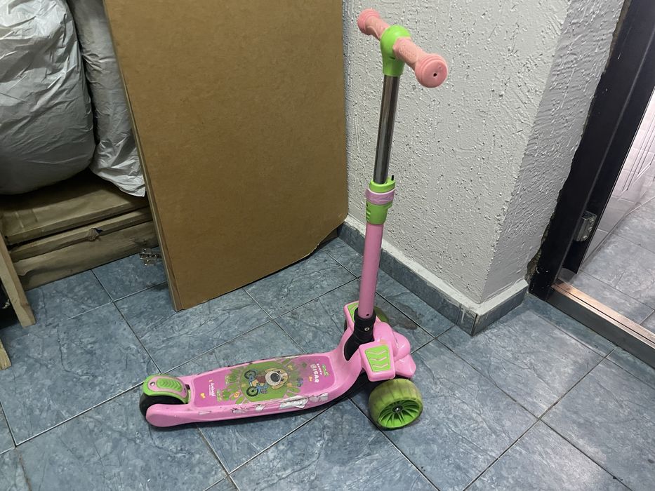 Продам детский самокат