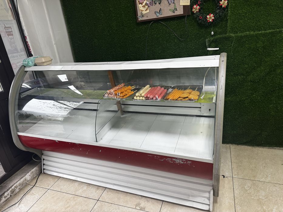 Витринные холодилник продам