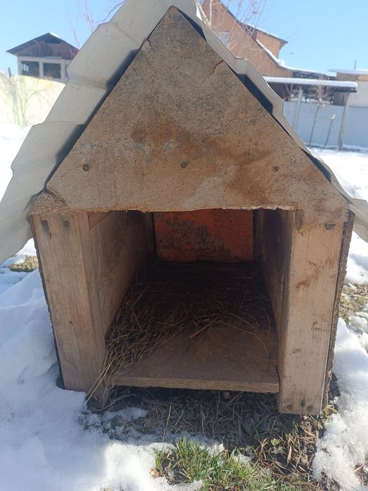 Продам будку для маленькой собаки