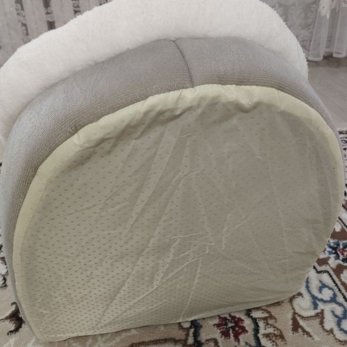 Лежанка домик для животных