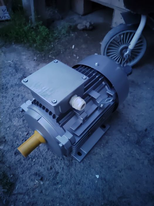 Электро мотор 3 фазный