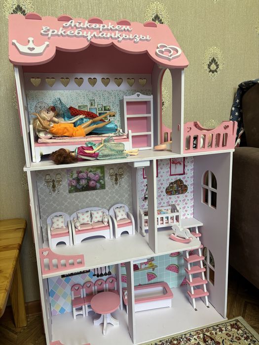 Продам домик для кукол