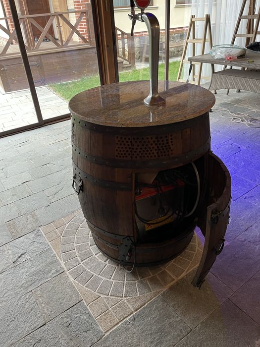 Професионална машина за наливна бира , вградена в бъчва