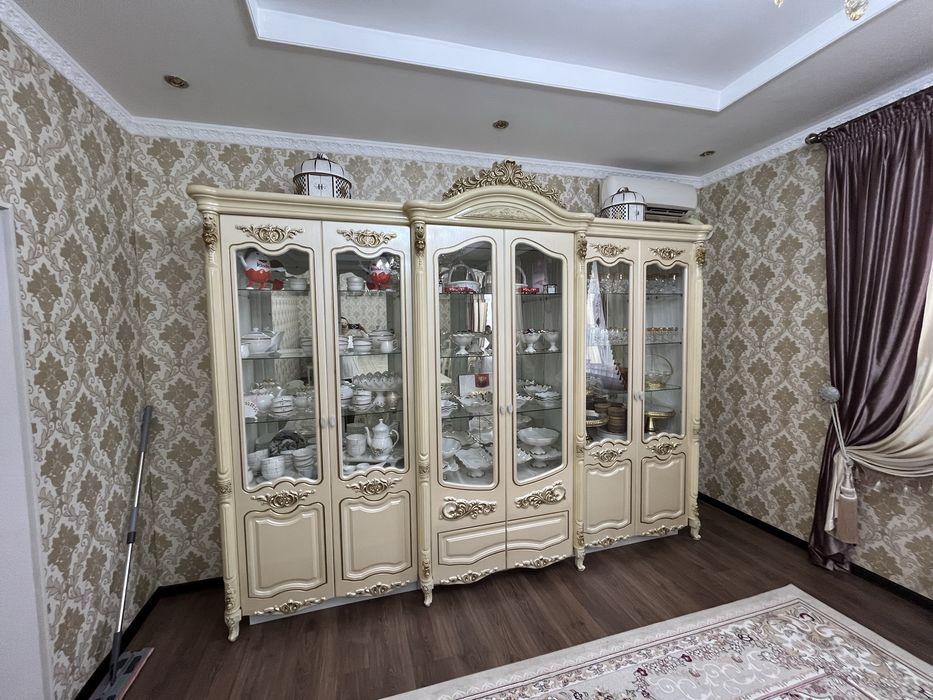 Стенка 6-и дверный