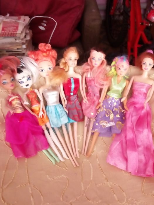 Ёлка искусственная с игрушками