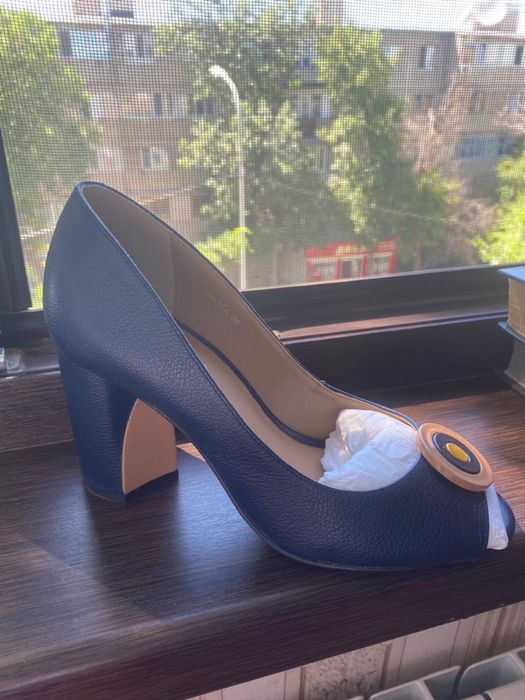 Продаются новые туфли