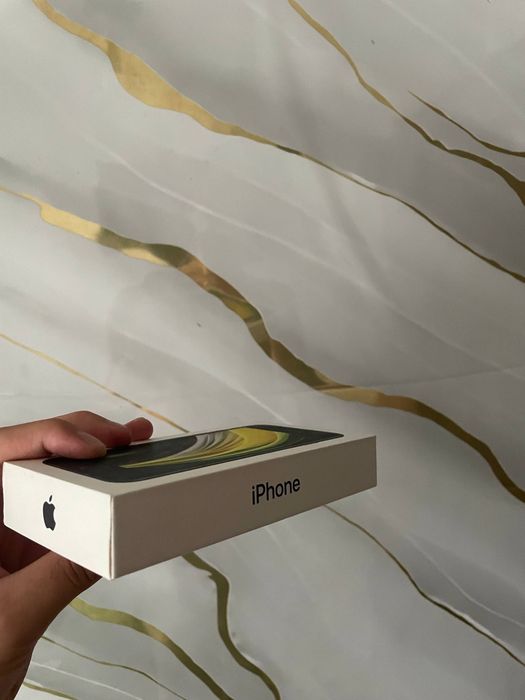 iPhone Se || full komplekt || arzonga