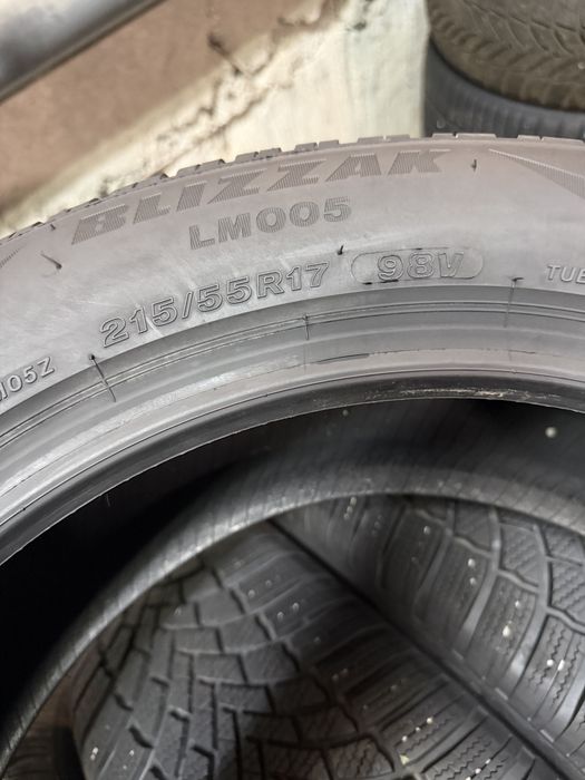 215/55/17 Bridgestone 4бр дот21