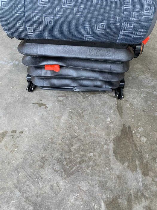 Scaun telescopic pe perna de aer Mercedes Sprinter VW LT an 2000-2006