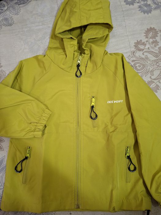 Vetrovka kuzgi yengi