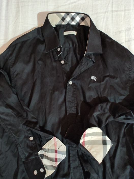Vând două cămăși bărbătești Burberry