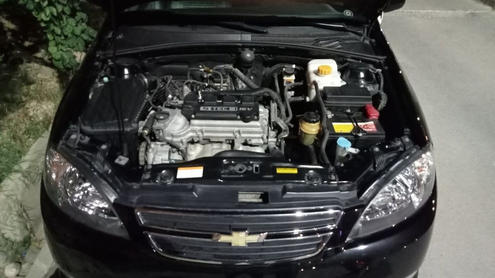 Машина Chevrolet Gentra продаётся