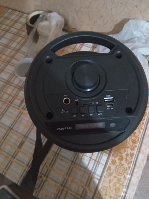 Продам музыкальную колонку