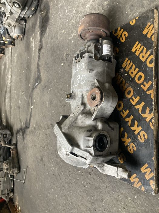 Volvo XC 90 2.4D 163кс avtomat Заден Деференциал