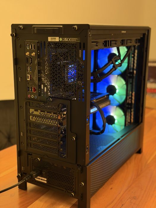 PC Gaming RTX 4070- Ryzen 7700X-16Gb Ram Garantie