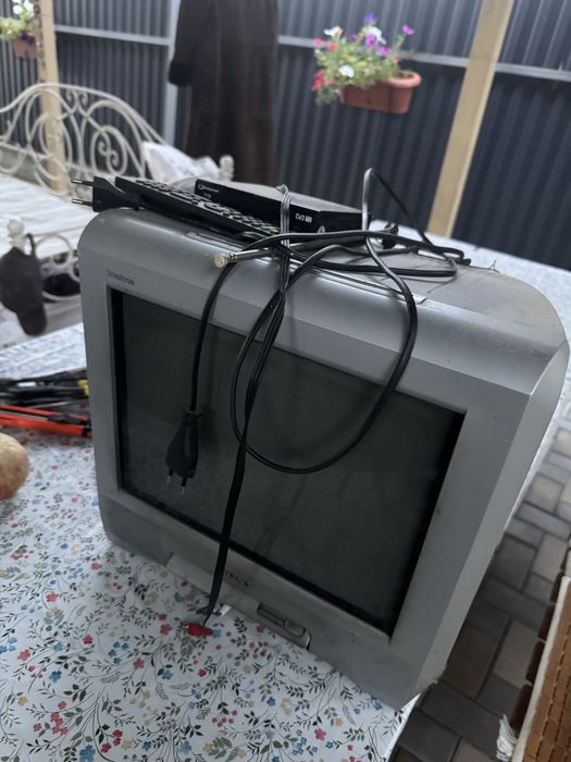Телевизор Sony диагональ 35 см
