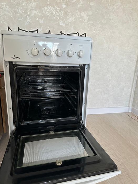 продам газ плиту