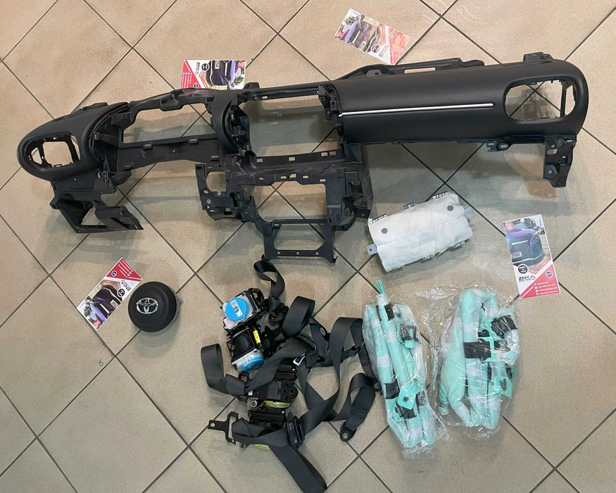 Toyota Yaris Cross kit airbag - plansa de bord - centuri de siguranta