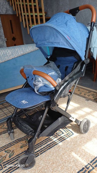 Коляска прогулочная