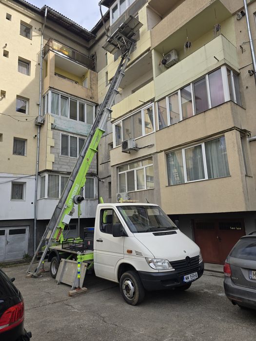 Închiriere Lift pentru materiale de construcții
