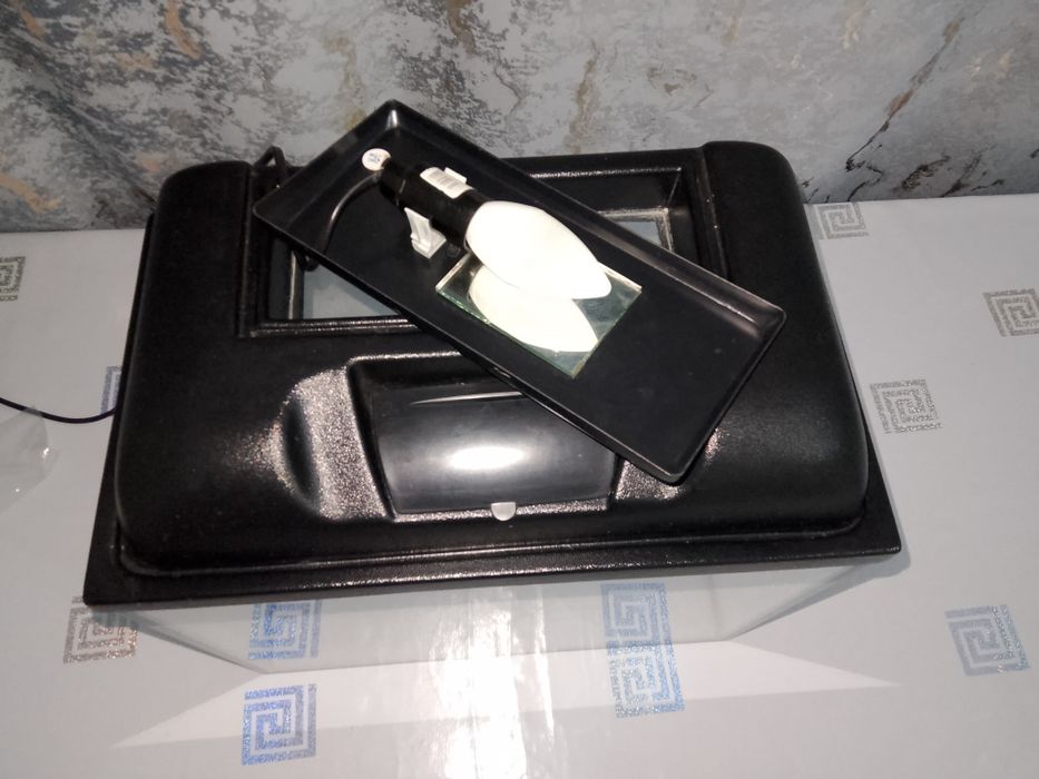 Продаётся Аквариумы.1)30л.2)35л.