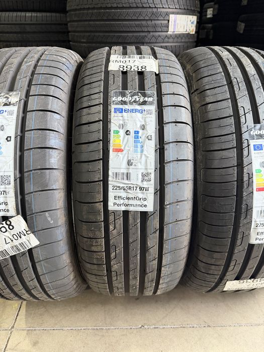 225/55/17 GOODYEAR 4бр