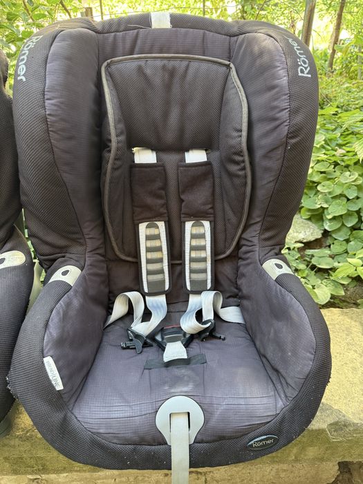 2 бр. детски столчета Britax Römer – ISOFIX – до 18 кг