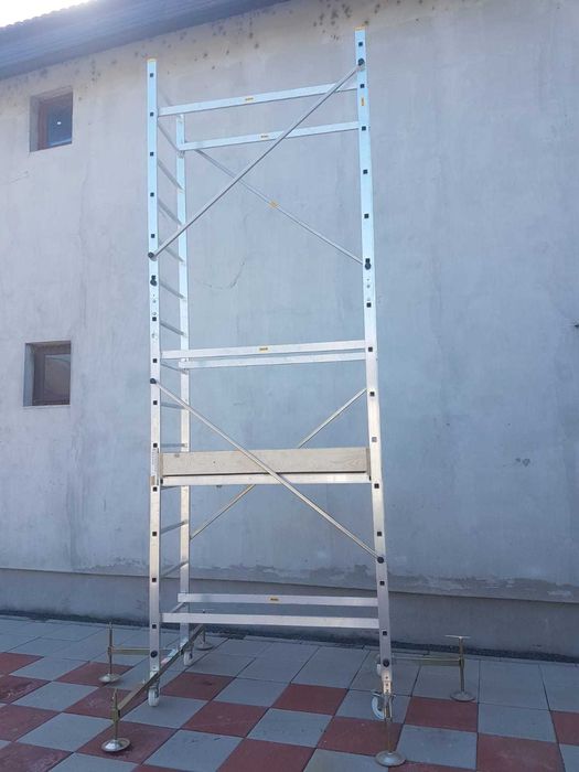 Inchiriez schela otel mobila modulara