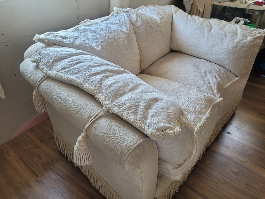 Продавам диван двойка