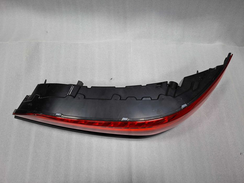 4M0945076D Нов Десен Стоп Audi Q7 SQ7 Европа