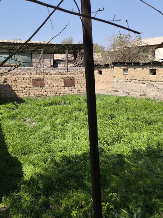 Продам 6,2 сотки в янгихаетском районе. Старые Сергели. В доль дороги.