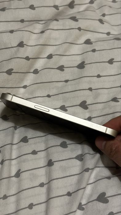 iPhone 13 White (Бял) - 128GB | Отлично състояние