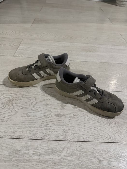 Кецове FLAIR и ADIDAS 10€ за чифт